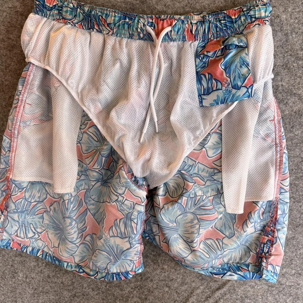 Vineyard Vines Shorts Mens Medium Blue Pink‎ Floral Swim Trunks Mesh Lined